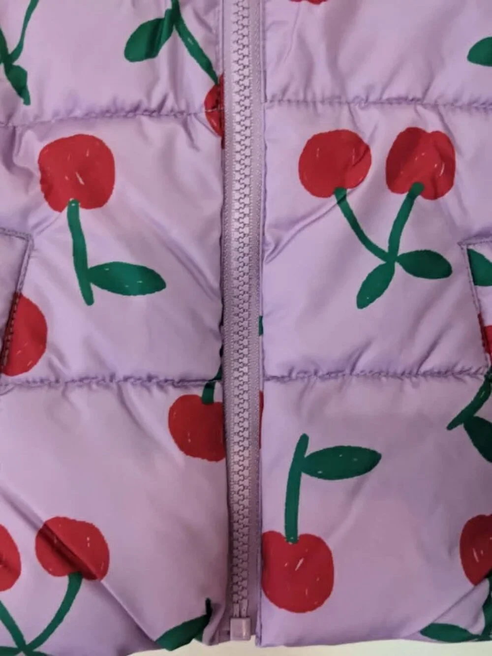 Girl's Old Navy Cherry Puffer Vest 3T Water Resistant - size 3T - NWT